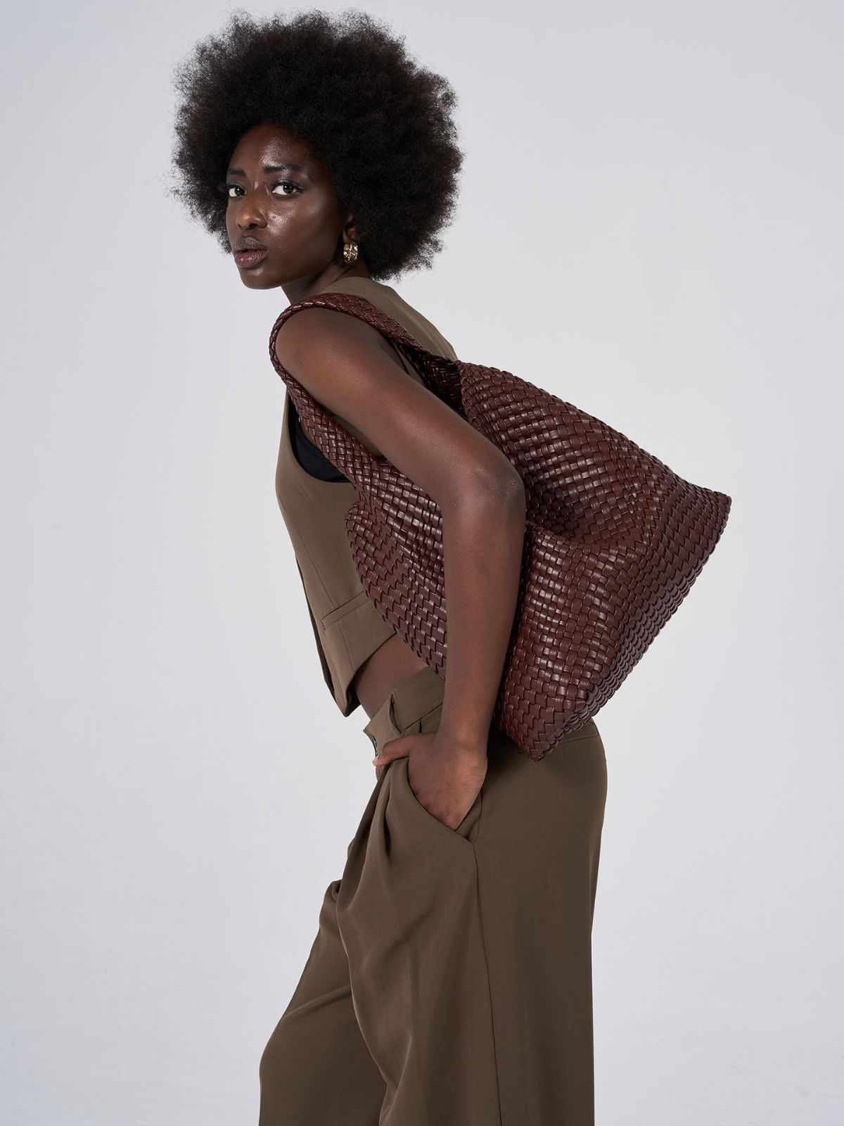 Eloise Hobo